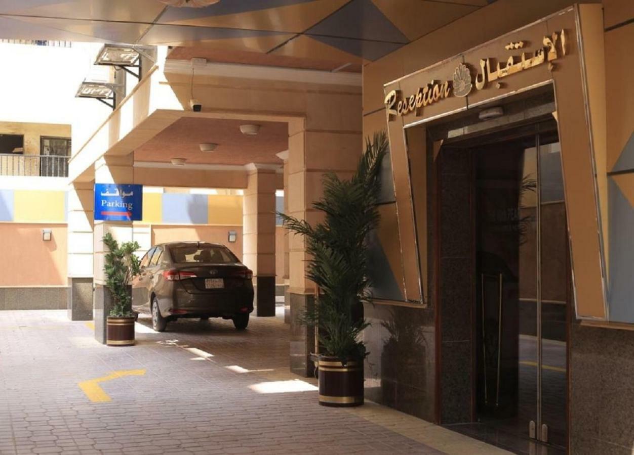 The 40Th Pearl Hotel Suites Jeddah Bagian luar foto