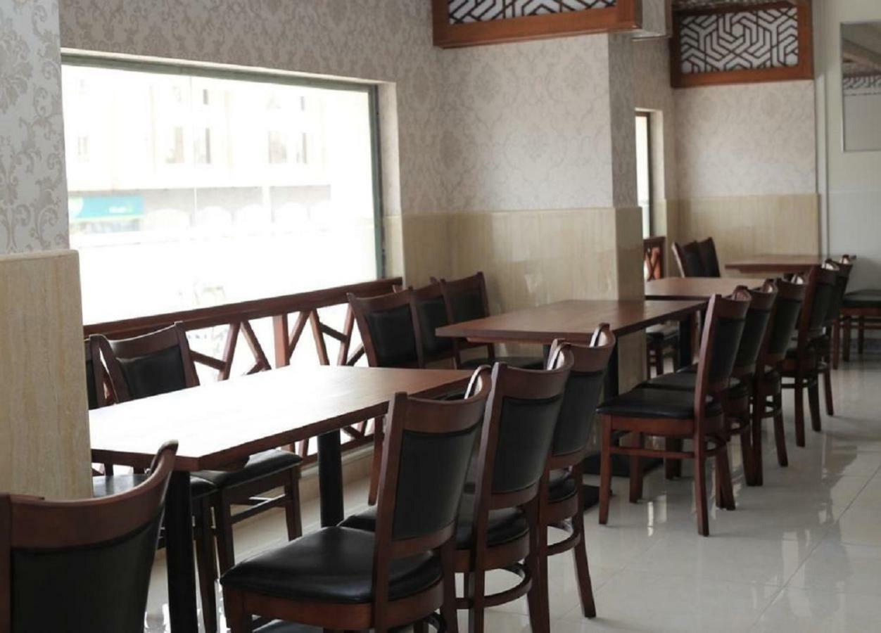The 40Th Pearl Hotel Suites Jeddah Bagian luar foto