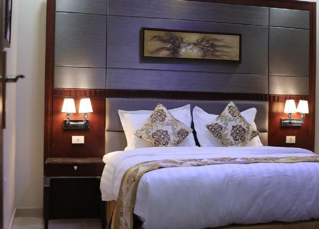 The 40Th Pearl Hotel Suites Jeddah Bagian luar foto