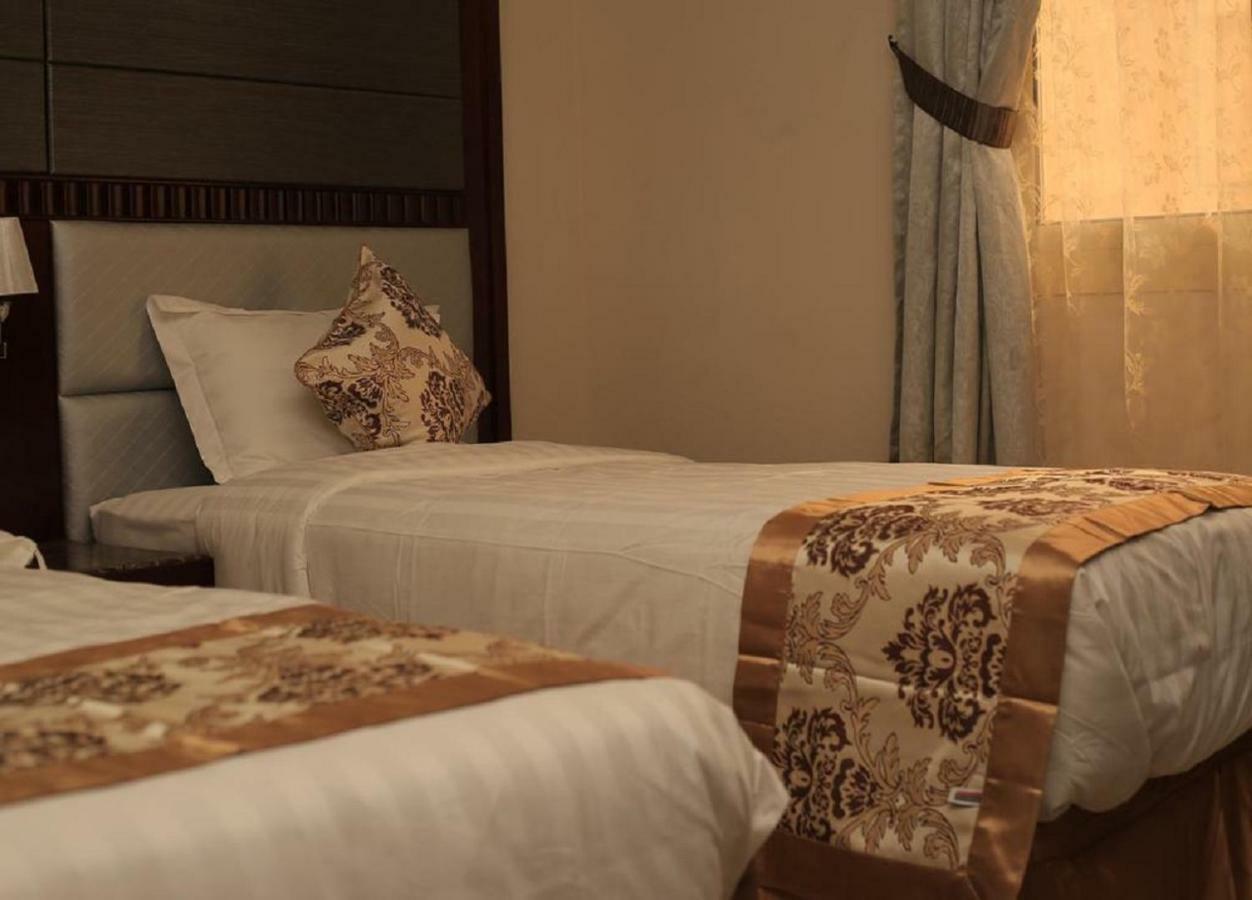 The 40Th Pearl Hotel Suites Jeddah Bagian luar foto